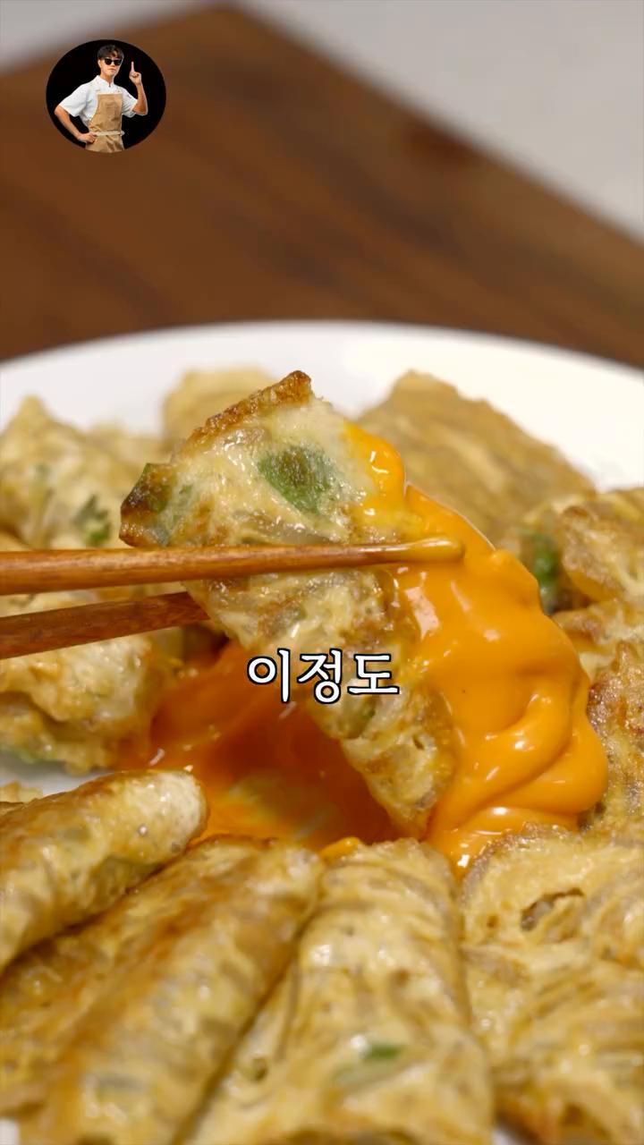 불닭마요 소스에 찍어서 맛있게 먹습니다.