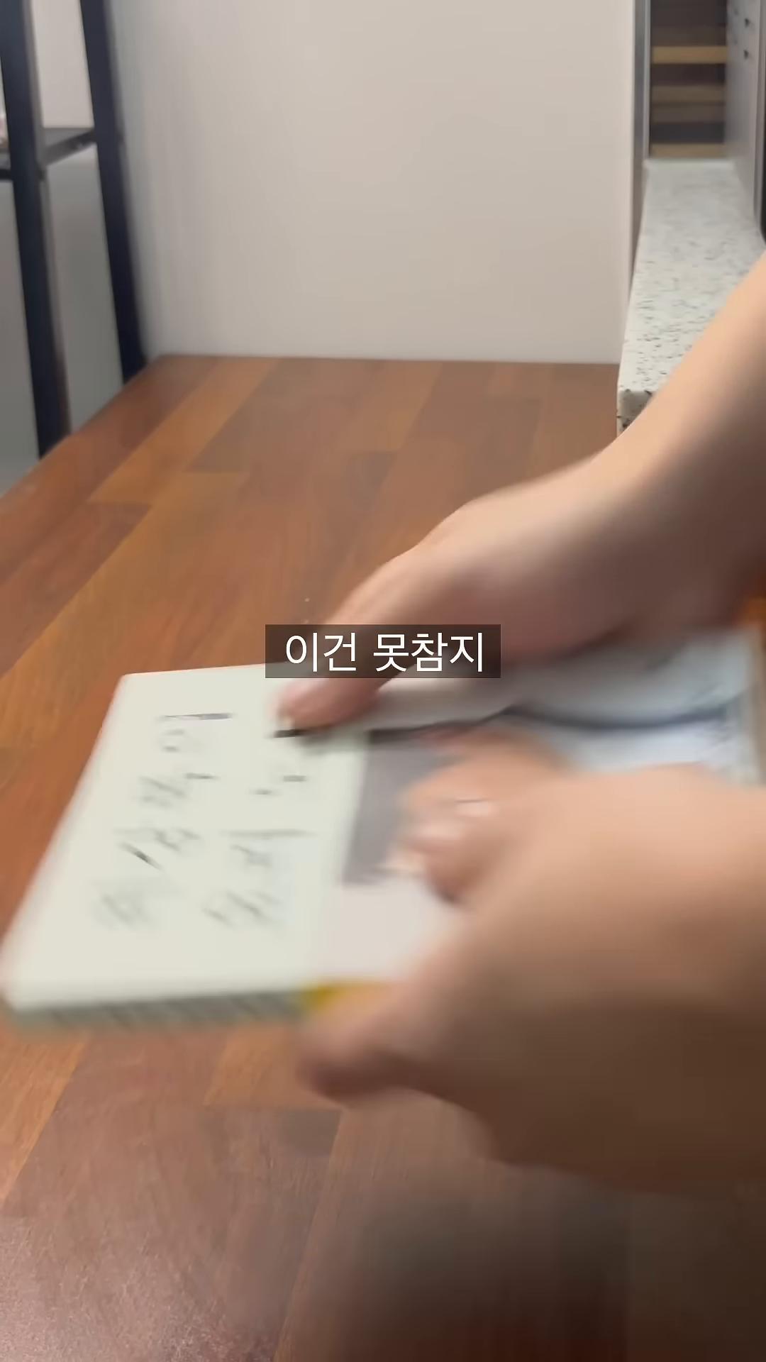 콜리플라워를 잘라 물에 한번 삶아줍니다.